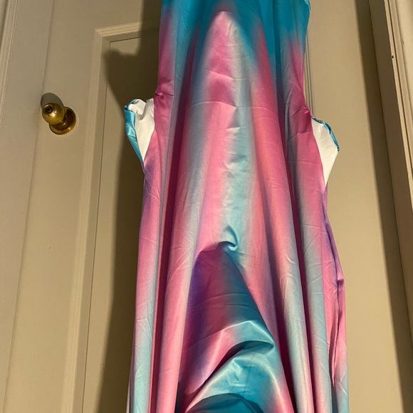 LADIES LONG CRISS CROSS NECK SLEEP DRESS - Picture 3 of 9